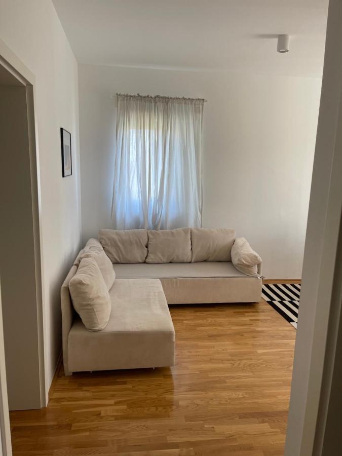 Apartments Mali Ivo Нин Екстериор снимка