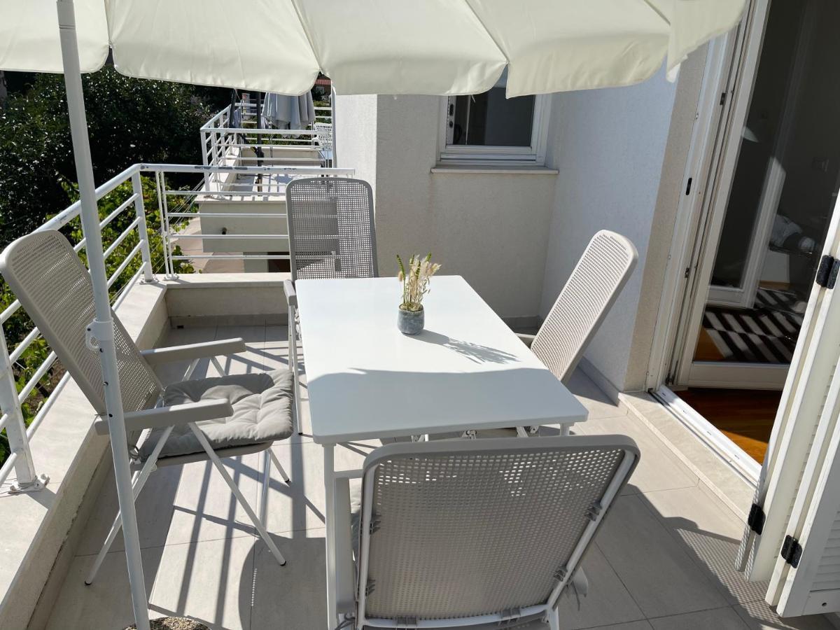 Apartments Mali Ivo Нин Екстериор снимка