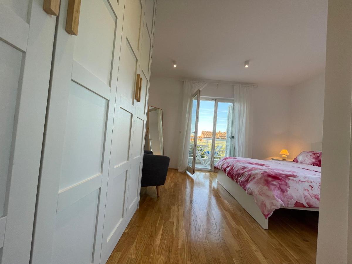 Apartments Mali Ivo Нин Екстериор снимка